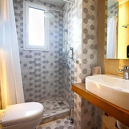 Falireon Hotel 3*