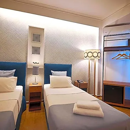 Hotel Falireon